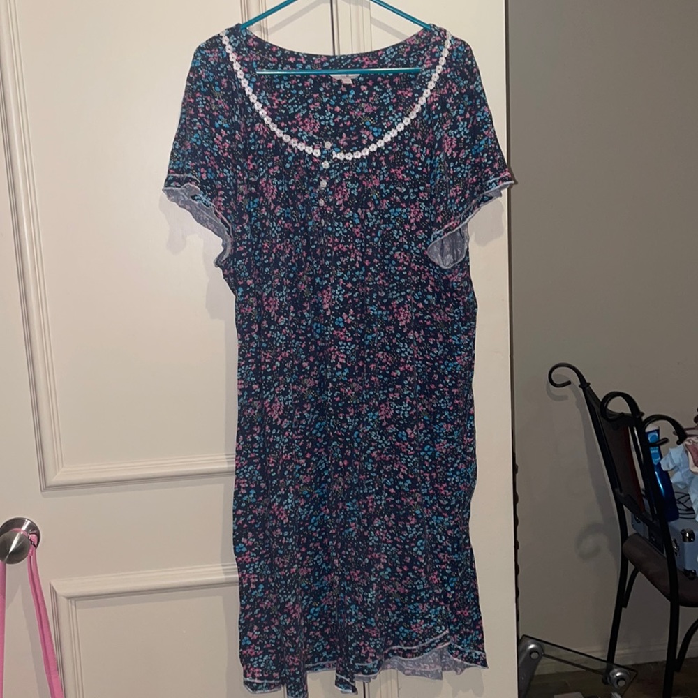 Used 4XL Multicolor MuuMuu